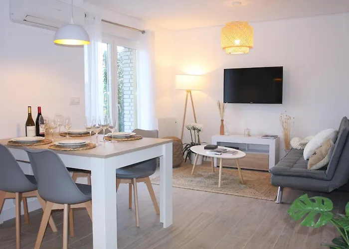 Apartamentos La Herradura Vinas